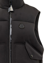 4 Moncler Edward Enninful Gilet Imbottito - Fall/Winter 2025 - On Sale - Uomo | Lidia Shopping