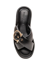 Sandali Flat con Fasce Incrociate e Dettaglio Metallico - Collezione Happy Birthday | Lidia Shopping